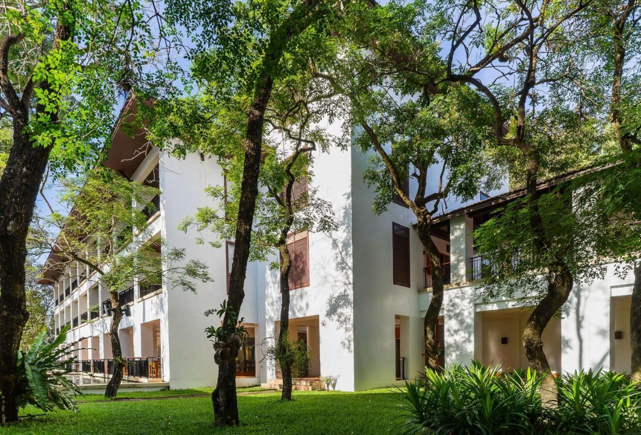 Tawa Ravadee Resort Prachinburi, A Member Of Worldhotels Distinctive Si Maha Phot Extérieur photo
