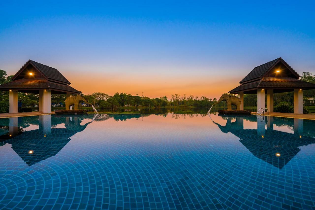 Tawa Ravadee Resort Prachinburi, A Member Of Worldhotels Distinctive Si Maha Phot Extérieur photo